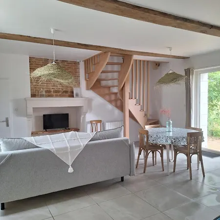 Prázdninový dům Au Coeur Des Champs La Petite-Boissiere